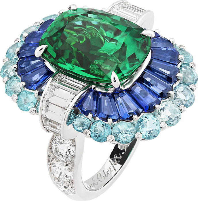Van Cleef & Arpels Seven Seas 系列高級珠寶。